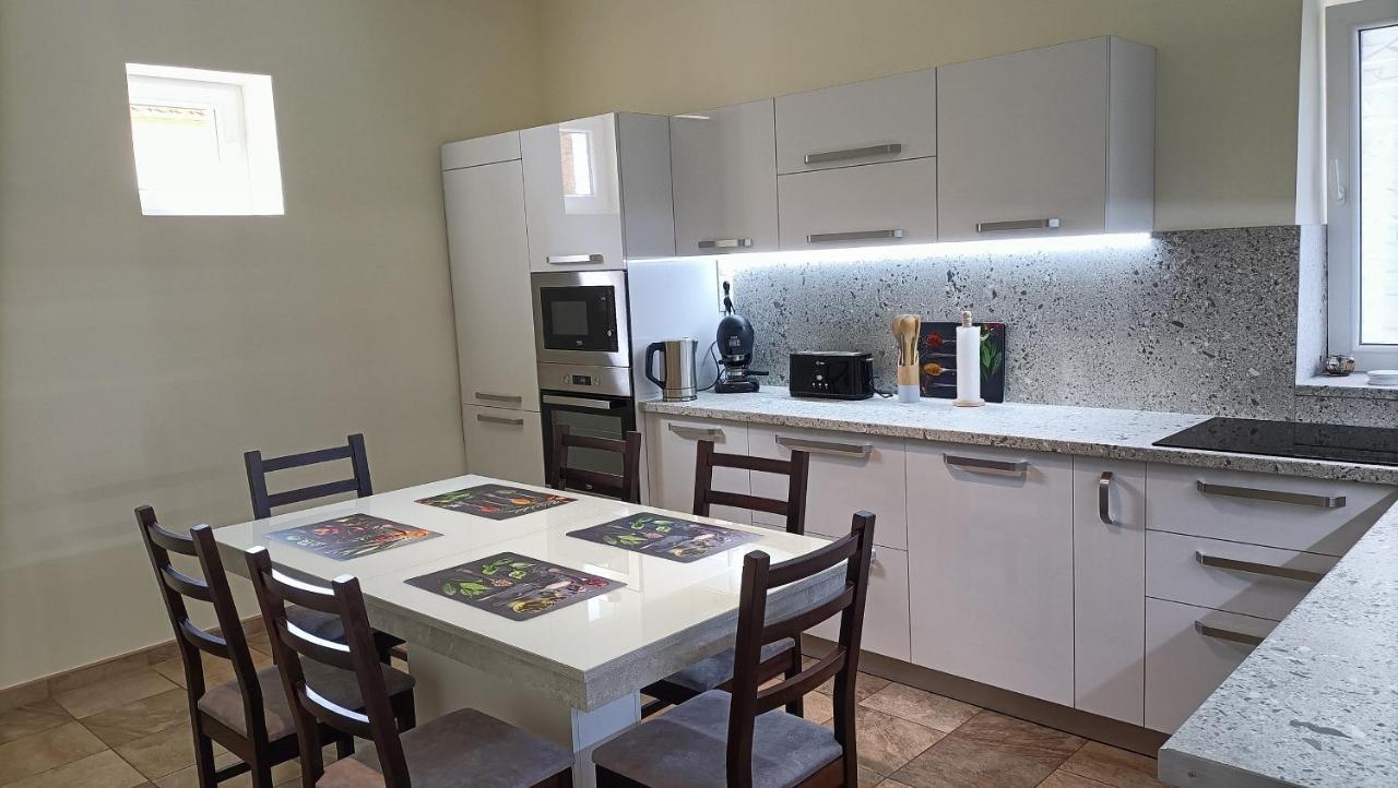 Zimmerferi Apartman Keszthelyアパートメント エクステリア 写真
